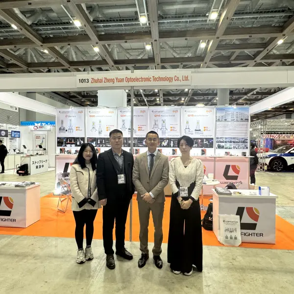 Luxfighter Car LED Farola 2024 Tokyo Nazioarteko Auto Aftermarket Expo